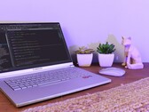 El KDE Slimbook III es un portátil Ryzen 7 4800H que viene con KDE Neon preinstalado. (Fuente de la imagen: KDE Slimbook).
