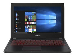 Asus ROG FX502VM-AS73. Modelo de pruebas cortesía de CUKUSA.com