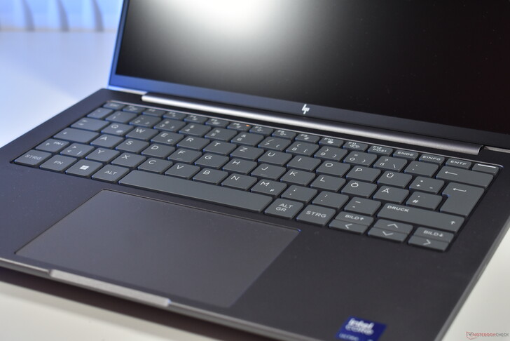 HP ZBook 8 G1i 14: Teclado