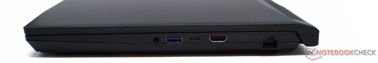 3.puerto de auriculares de 5 mm, USB-A 3.2 (5 Gbit/s), USB-C 3.2 (5 Gbit/s), HDMI 2.0 (4K UHD hasta 60 Hz), RJ-45 (Gigabit LAN)