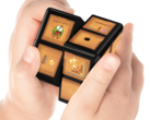 El popular juego para smartphones Cut the Rope ha sido reimaginado para el WOWCube. (Imagen: CubiOs Inc)