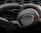 El Bowers &amp; Wilkins Px8 McLaren Edition tiene sutiles detalles en naranja y está disponible en varios mercados. (Fuente de la imagen: Bowers &amp; Wilkins)