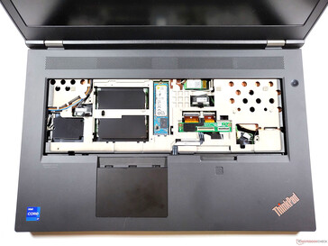 ThinkPad P17 G2: Teclado retirado