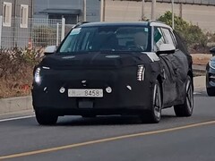 El Kia EV3 ha sido visto realizando pruebas en carretera. (Fuente de la imagen: Autospy)