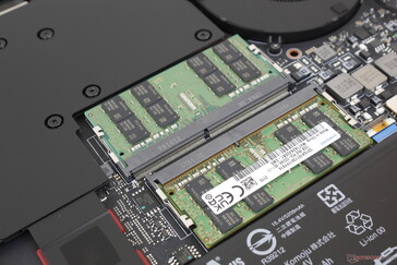 2 ranuras SODIMM accesibles