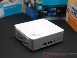 Intel NUC 13 Pro Desk Edition Kit - Vivid Canyon análisis - muestra de prueba proporcionada por Intel Alemania