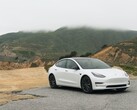 Tesla retira del mercado algunos vehículos Model 3 y Model S tras detectarse múltiples problemas. (Fuente de la imagen: Charlie Deets vía Unsplash)