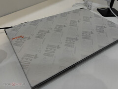 Colorful presenta los portátiles para juegos Colorfire MEOW en Computex 2024 (Fuente de la imagen: TechPowerUp)