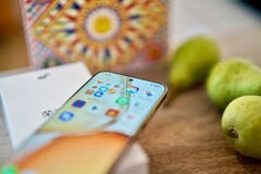 El Honor X80 Pro Max es brillante, resistente y también adecuado para su uso en la oficina.
