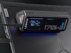El cargador portátil PB9 de Legion, de 170 W, cuesta unos 82 dólares en China. En la imagen: una fotografía promocional del cargador portátil colocado sobre un ordenador portátil.