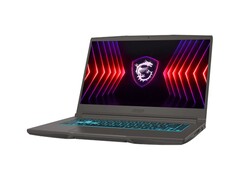 Portátil para juegos MSI Thin 15 con teclado retroiluminado y logotipo del escudo del dragón. (Fuente de la imagen: MSI)