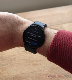 YouTube Music está disponible en dos smartwatches Wear OS. (Fuente de la imagen: NotebookCheck)