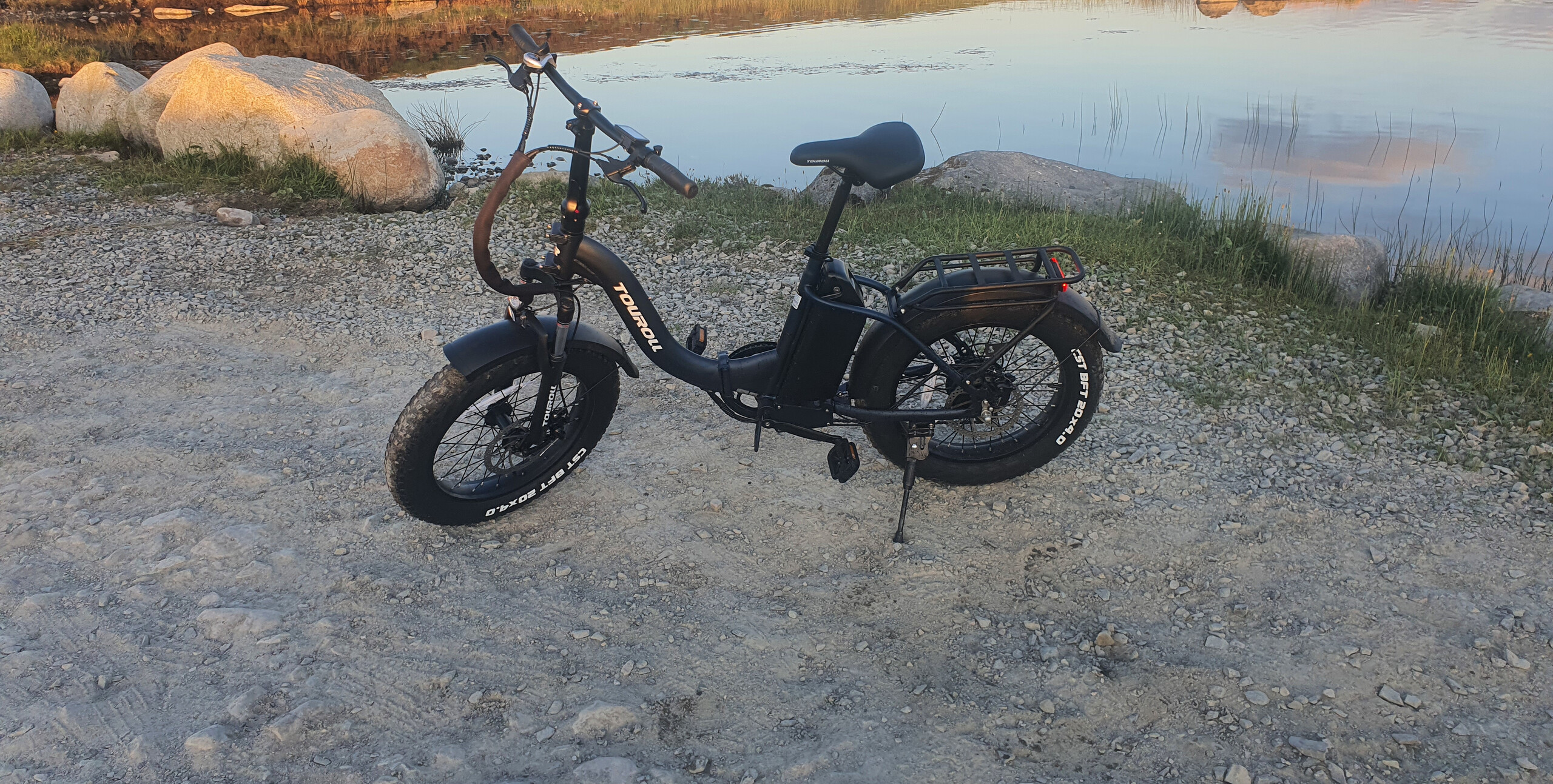 La mejor E-Fatbike por debajo de 800 $ gracias a su gran rendimiento todoterreno y su larga autonomía - Touroll S2 review