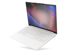 El Yoga Slim 7i Carbon parece ser el nombre final del dispositivo. (Fuente de la imagen: Lenovo vía WalkingCat)