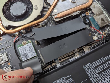 Módulo Wi-Fi y 2 ranuras SSD (1 ocupada)