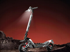 El e-scooter XT5 de Navee (en la imagen) saldrá a la venta en EE.UU. y Europa. (Fuente de la imagen: Navee, editado)