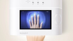 Gracias a la cámara integrada y a la pantalla, se puede comprobar la posición de la mano y la iluminación suficiente.