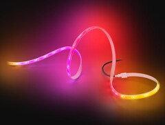 El modelo no lanzado Philips Hue Outdoor Gradient Lightstrip (en la imagen) podría ser un modelo especialmente brillante. (Fuente de la imagen: Smartlights.de)
