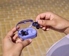 Los JBL Soundgear Clips son unos auriculares TWS de oreja abierta con hasta 32 horas de autonomía. (Fuente de la imagen: JBL)