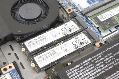 Se admiten hasta dos SSD M.2 2280 PCIe4 x4 NVMe internas