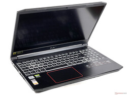 Análisis del Acer Nitro 5 AN515-55. Dispositivo proporcionado por cortesía de: notebooksbilliger.de