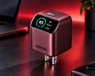 El cargador Ugreen Nexode Pro de 45 W en color burdeos