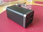 El cargador de cuatro puertos PD Pioneer 65W. (Fuente: Notebookcheck)