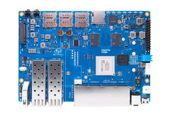 El BPI-R4 tiene un montón de opciones de conexión para servir como un router DIY. (Fuente de la imagen: Banana Pi)