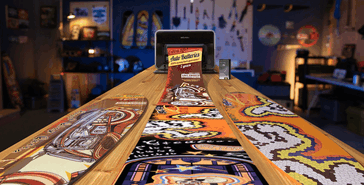 La impresora UV E1 puede imprimir en material de hasta 10 metros de longitud.