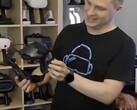 VoodooDE VR con el supuesto casco Steam Frame.