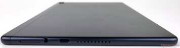 Carcasa inferior (ranura para tarjetas, conector de 3,5 mm, puerto USB, altavoz)