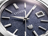 El Citizen AQ4100-65M (en la imagen) tiene el motivo del águila grabado en la corona, la esfera y el fondo de la caja. (Fuente de la imagen: Citizen)