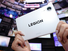 Se prevé que el próximo Legion Y700 Infinite incorpore el Snapdragon 8 Elite Gen 5 Leading Version. En la imagen: la versión en color blanco de la tableta.
