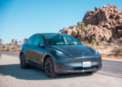Los propietarios de un vehículo Tesla antiguo en China pueden ahora ahorrar algo de dinero en su actualización a un nuevo vehículo eléctrico como el Tesla Model Y (Imagen: Tyler Casey)