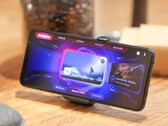 El Asus ROG Phone 5s Pro está equipado con una AMOLED de 144 Hz. (Fuente: Stuff.tv)