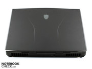 El colosal Alienware M17x R3 pesa 4.3 Kg.