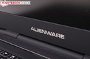 Logo Alienware iluminado.