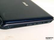 En el test, el Asus N20A fue bastante silencioso. Practicamente solo se calietna en las zonas alrededor de las ranuras de vencilación.