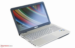 Asus N551JW. Modelo de pruebas cortesía de Notebooksbilliger.de