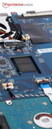 El acceso a la RAM y al SSD-RAID precisa más desarme del portátil.