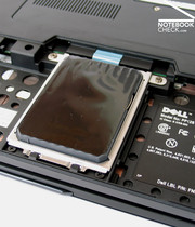 Posteriormente, una batería suplementaria puede ser conectada en la parte inferior de la portátil.