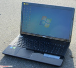 El Acer Aspire E1-772G fuera