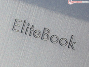 Con la serie EliteBook, HP intenta hacer un portátil sólido que no necesite envolverse en una protección gomosa.