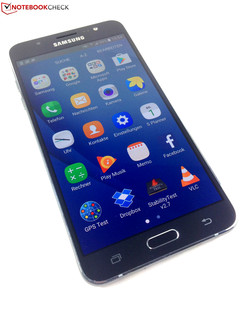 Samsung Galaxy J7 (2016). Modelo de pruebas cortesía de Notebooksbilliger.de