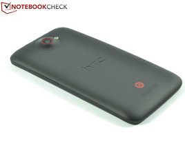 ...1:1 de su predecesor, el HTC One X.