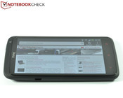 Con su gran display el HTC One X+ es ideal para navegar.