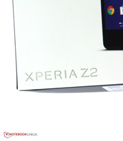 El Xperia Z2 de 5.2" es ligeramente más grande que el Galaxy S5 y el HTC One M8.