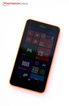 Con el Lumia 630, Microsoft lanza su nueva generación de teléfonos asequibles de la recientemente adquirida Nokia.