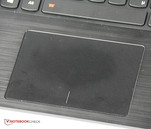 el touchpad es un ClickPad. Toda la parte inferior puede ser usada como botón, lo que puede llevar a pulsaciones por poco precisas