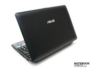 ...Asus tiene más alternativas de color en mate y brilloso.